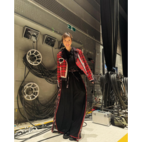 高岡早紀、パンクムード漂うシャツワンピースとライダースジャケットコーデを公開　ファンから「かっこいい」の声 画像