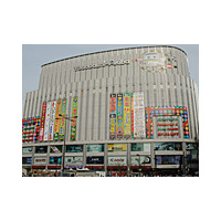 ヨドバシカメラ、東京・秋葉原に国内最大の家電量販店オープン 画像