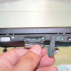 コネクタ、本体側面にはACアダプターコネクタ、USBコネクタ、MiniSDスロット、シャッターボタンが並ぶの画像