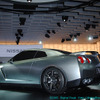　東京モーターショー2005のプレス公開初日の19日、日産ブースにおいて同社代表取締役社長兼CEOのカルロス・ゴーン氏がブリーフィングを行ない、次期型GT-Rのコンセプトモデル「GT-R PROTO」を披露した。の画像
