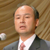 決算説明を行う孫正義ソフトバンク社長の画像