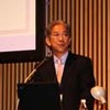 　mobidec2005において、アイピーモバイルの取締役丸山孝一氏は「アイピーモバイルのモバイルブロードバンドサービス」と題して講演。同社が来年10月に開始を予定しているモバイル向けデータ通信サービスと、サービス開始後の戦略について紹介した。の画像
