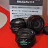 ペンタックスがけっこう力を入れている、デジタル一眼レフ専用単焦点レンズ。すでに40mmのパンケーキがあるので、この2つで広角、中望遠と揃うことになるの画像