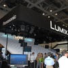 家電系では一番力を入れていたパナソニック。LUMIXのステージがメインだったが、SDメモリーカードスロット搭載の大画面テレビ「VIERA」も展示の画像