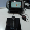 　通信事業者や大企業向けの製品が数多く展示されている「Interop Tokyo 2006」だが、モバイル向けも見られる。無停電電源装置（UPS）を手がけるAPCは、USB端子が付いたモバイル機器向けのバッテリーを展示している。の画像