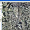 　米Googleは、オンライン3D地図ソフト「Google Earth」（4β）の日本語版を13日付けで公開した。メニューなどのインターフェイスが日本語される。これに合わせ、配信される地図データも日本語化や、情報の充実が図られている。の画像