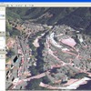 　米Googleは、オンライン3D地図ソフト「Google Earth」（4β）の日本語版を13日付けで公開した。メニューなどのインターフェイスが日本語される。これに合わせ、配信される地図データも日本語化や、情報の充実が図られている。の画像