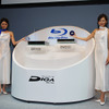 　松下電器産業は20日、BDビデオ再生に対応したBlu-ray Discレコーダー「ブルーレイDIGA DMR-BW200/BW100」の2機種を発表した。発売日は11月25日。実売予想価格はDMR-BW200が30万円前後、DMR-BW100が24万円前後。の画像