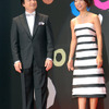 司会のジョン・カビラと久保純子の画像