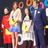 女性映画祭「赤い鯨と白い蛇」のせんぼんよしこ監督（左）と出演の宮地真緒（左から2人目）の画像