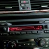 　ビー・エム・ダブリュー（BMJ）は24日、iPodを同社のBMW車両搭載のオーディオ機器に接続するキットを25日より発売すると発表した。これまでは、一部車種に限られていたが、今回、その対象が大幅に広がる。の画像