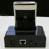 Wireless Dock for iPodにiPodを装着した様子の画像