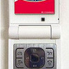 　横浜マリノスとソフトバンクテレコムは16日、ソフトバンクモバイルから携帯電話の「SoftBank 705SH」をベースとした、横浜マリノスのオリジナルモデル「横浜F・マリノス オフィシャル携帯電話」を1,000台限定で販売する。の画像