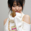 　アイドリング!!!に出演しているアイドル達の衣装は、それぞれの性格をよく表している。1号の加藤沙耶香さんは、「肩が出てちょっとセクシーなところと、メンバーで私だけのパンプスです！」と衣装をアピール。の画像