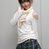 　アイドリング!!!に出演しているアイドル達の衣装は、それぞれの性格をよく表している。1号の加藤沙耶香さんは、「肩が出てちょっとセクシーなところと、メンバーで私だけのパンプスです！」と衣装をアピール。の画像