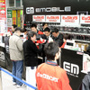 　31日、イー・モバイルのサービス開始を記念した「イー・モバイル開業記念カウントダウンセレモニー」が、有楽町ビックカメラ本館にて行われた。の画像