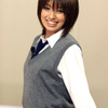 　今、もっとも写真集が売れているグラビアアイドル、アッキーナこと南明奈さんが10日、ヤフーのリアルタイム無料動画配信チャットイベント「Yahoo!ライブトーク」にゲスト出演した。の画像