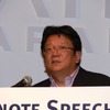 Yahoo! Everywhere構想の最新の取り組みを説明する井上氏の画像