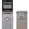 P705iμ：ステンレスボディに上質感がただよう、ワンプッシュオープンTM対応Extreme Slimケータイ（2008年1月〜2月）の画像