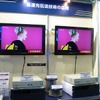 ソース映像と受信後の映像を並べて確認しても、遅延や画質の劣化は認められないの画像