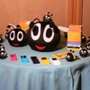 HONEY BEEのイメージキャラクターはミツバチ。メインメニューやデコラティブメールに登場するの画像