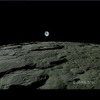 地球の出の画像