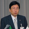 　京セラは9日、タンザニアのジャカヤ・ムリショ・キクウェテ大統領の訪問に合わせて、横浜事業所にて無線通信技術「iBurst」の説明会を行った。タンザニアではiBurstの商用サービスが提供されており、大統領はショールームの視察と京セラとの懇親のため訪問した。の画像