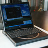 燃料電池搭載ノートPC（参考出品）の画像