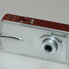 IXY DIGITAL L<sup>2</sup>は、2003年10月に発売した「IXY DIGITAL L」の後継モデルで、500万画素1/2.5型CCDと単焦点レンズを装備する。AF測距点は5点から9点に増加。カラーバリエーションは、プラチナシルバー、スターガーネット、ミッドナイトブルー、フランネルグレーの4色を用意。実売予想価格は40,000円台前半で、発売日は11月中旬となる。の画像