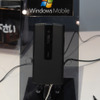 　CEATEC JAPAN 2008では、数多くのスマートフォンが展示されている。中でもWindows Mobile 6.1を搭載したイー・モバイル向けの「Touch Diamond」（HTC製）が注目だ。の画像