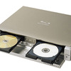 世界初のブルーレイとDVD-R/RWのツイントレイの画像