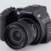 DiMAGE A200。光学7倍ズーム、手ブレ補正機構（CCDシフト方式）、回転液晶機構を搭載するの画像