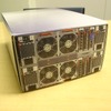 本体背面：ファンや電源が並ぶの画像