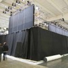 黒いベールに包まれたアップルブースの画像