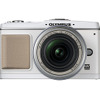 M.ZUIKO DIGITAL ED 14-42mm F3.5 5.6装着図（ホワイト）の画像