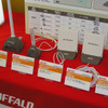　バッファローは3日、無線LAN機器「Air Station」シリーズの新製品、計14種を発表した。「無線の死角を無くす」ことを目標に、従来モデルよりさらに電波強度を上げたハイパワーモデルを軸に、新しい筐体デザインを採用した。の画像
