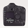 視野角170度の2.5型/23万画素液晶ディスプレイを装備の画像