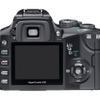 背面には、2.5型21.5万画素の液晶ディスプレイを装備の画像
