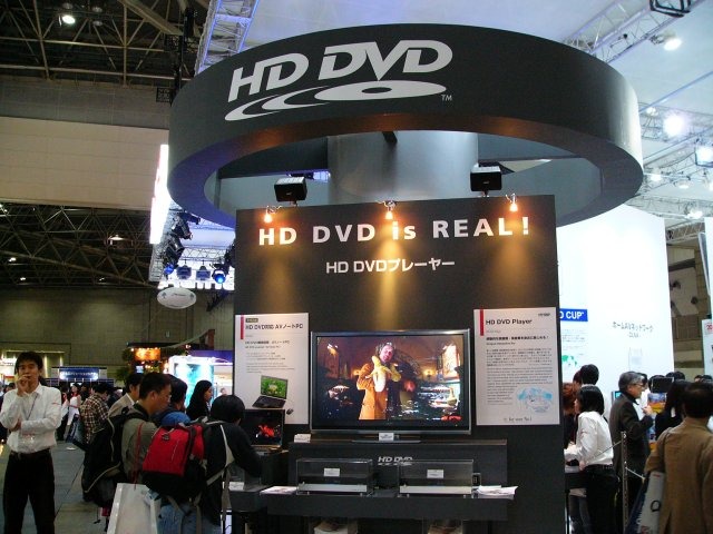 【WPC 2005】東芝、HD DVDや燃料電池などの先進技術から「Qosmio」や「gigashot」まで