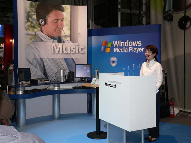 【WPC 2005】マイクロソフト、Windows MCEやWMP10、Office&Home関連、AoE3日本語版など
