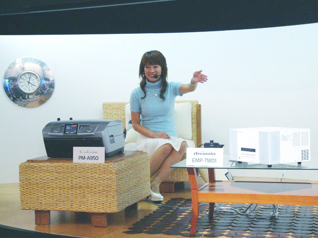 【WPC 2005】エプソン、「Colorio」「Offirio」「dreamio」シリーズなどを年末商戦に向け攻勢