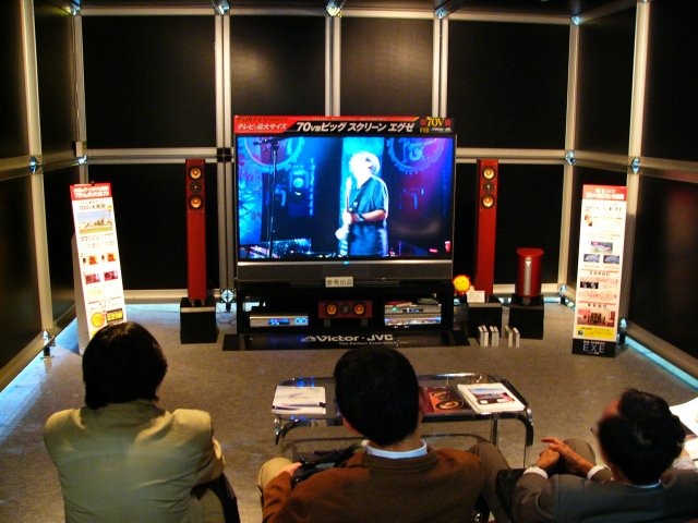 【WPC 2005】各社のホームシアターシステムを体感できる「ホームシアター満喫ワールド」