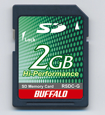 バッファロー、転送速度20Mバイト/sの2GバイトSDメモリーカード 着メロ3曲の無料ダウンロード権付き