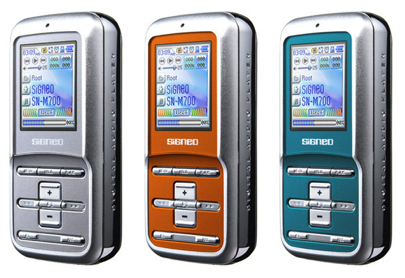 AVC、動画も再生できるSDスロット搭載メモリプレーヤー「SN-M700」