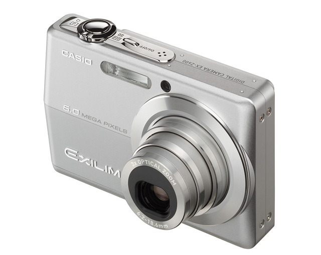 カシオ、1,200cd/m2の2.7型高輝度液晶を搭載した600万画素デジカメ「EXILIM ZOOM EX-Z600」