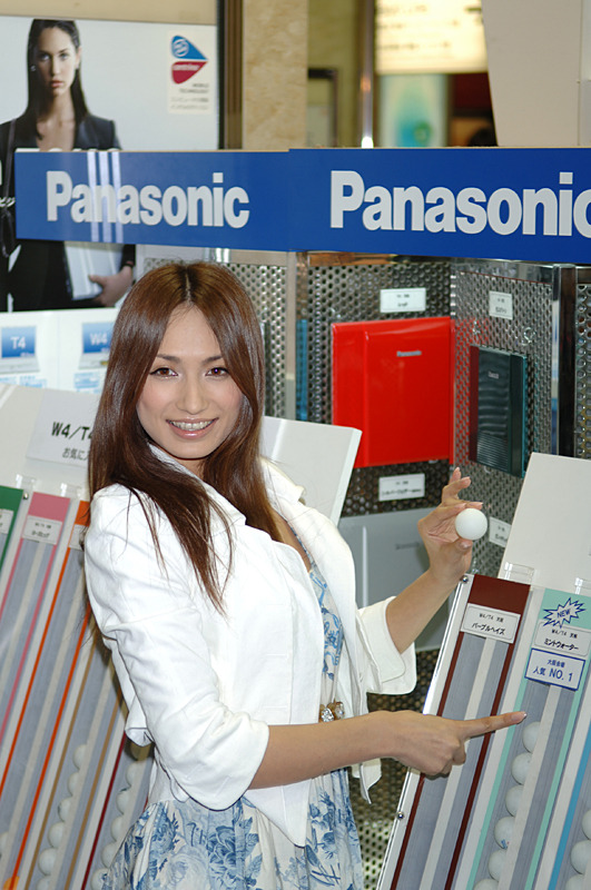 松下のLet'snote体験イベントに女優・佐田真由美が登場! 自身のR4も披露