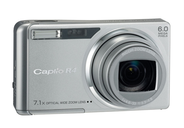 リコー、7.1倍ズームと手ブレ補正搭載の604万画素デジカメ「Caplio R4」