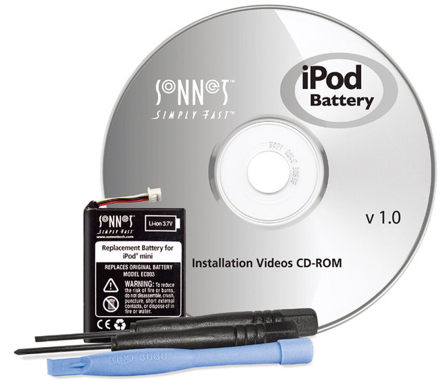 iPod用の交換バッテリーが分解工具と解説用ビデオがセットになって発売
