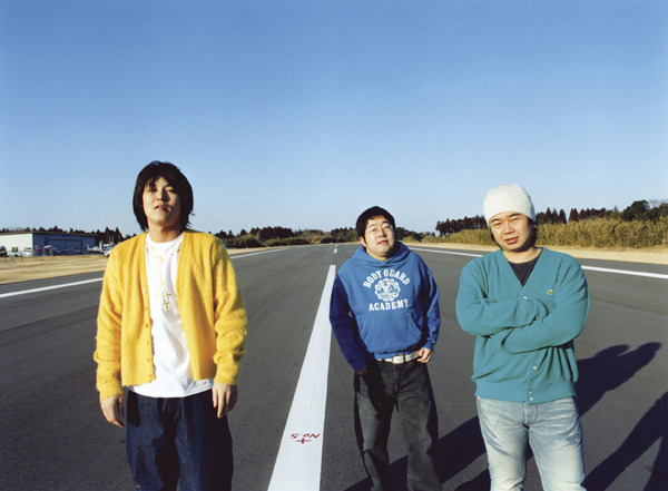 サンボマスター「世界はそれを愛と呼ぶんだぜ」等VC3曲を一挙公開