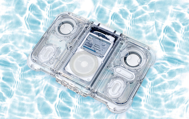 フォーカルポイント、水に浮かぶ！　iPod/MP3プレーヤー対応の防水スピーカー